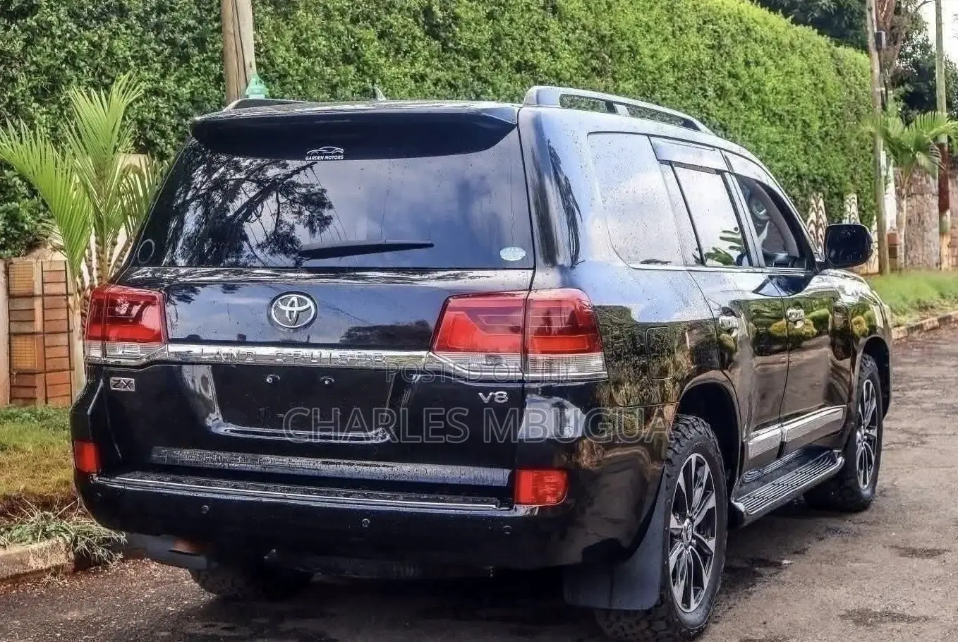 Toyota Land Cruiser 4.6 V8 GX 2014 Black