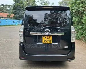 Toyota Noah 2012 Black