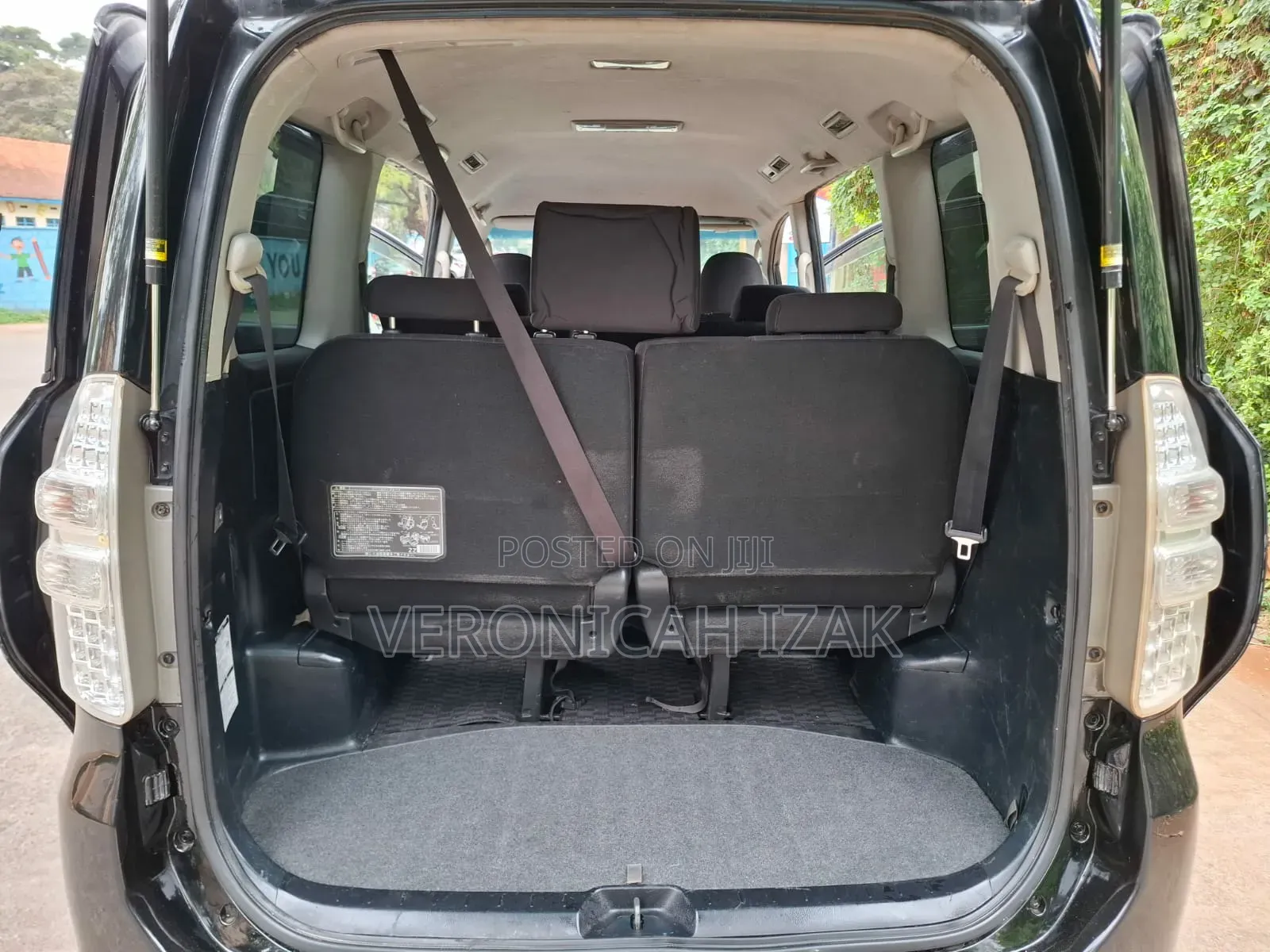 Toyota Noah 2012 Black