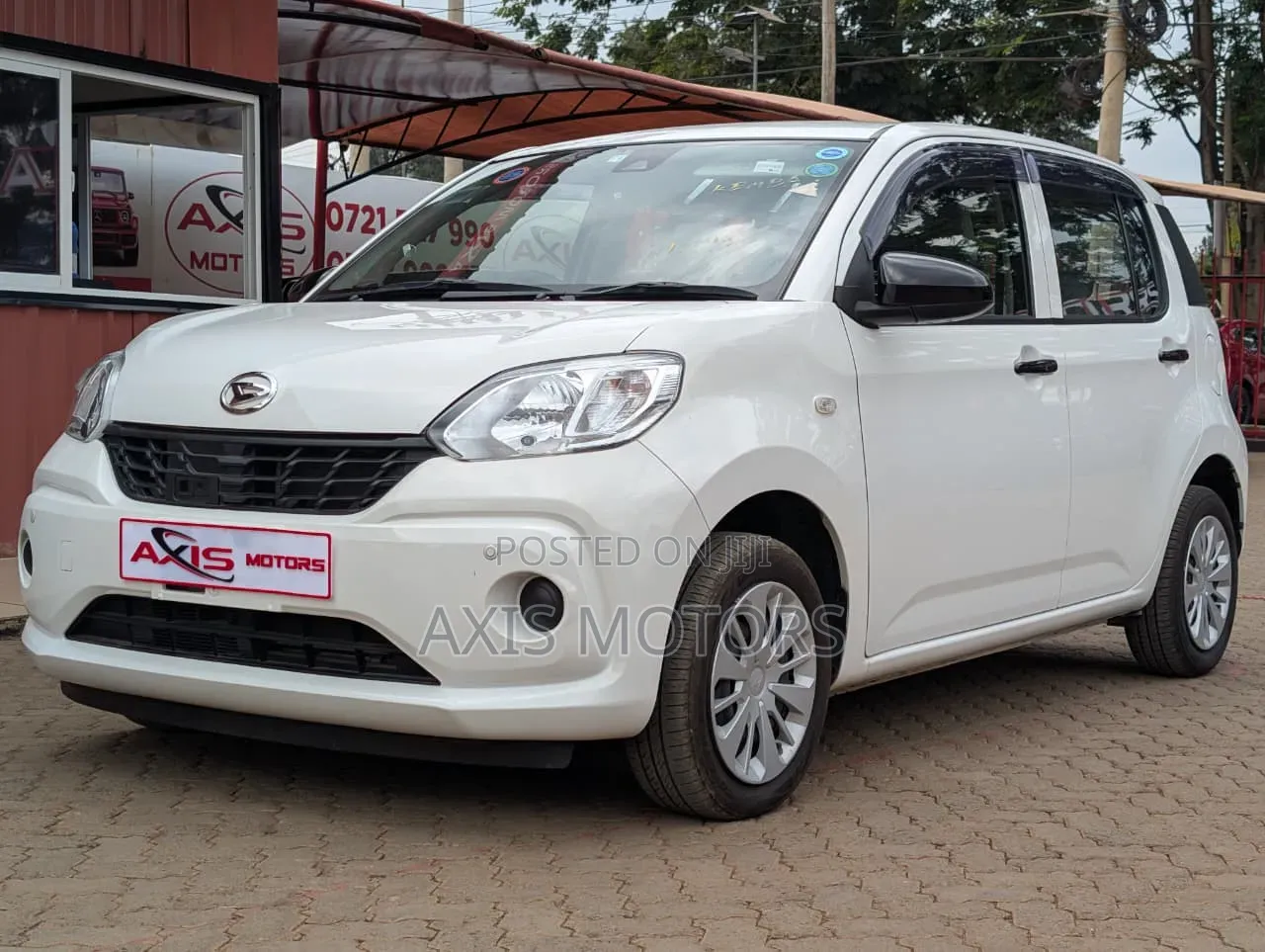 Daihatsu Boon 2018 White