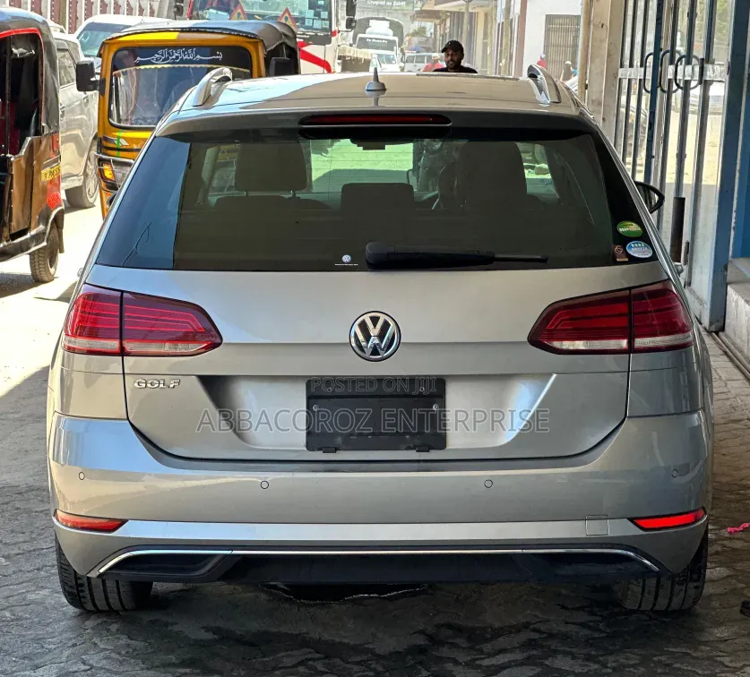 Volkswagen Golf 2019 Gray