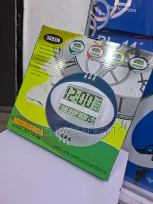 Kadio 3885n Battery Powered LCD Calendar Clock