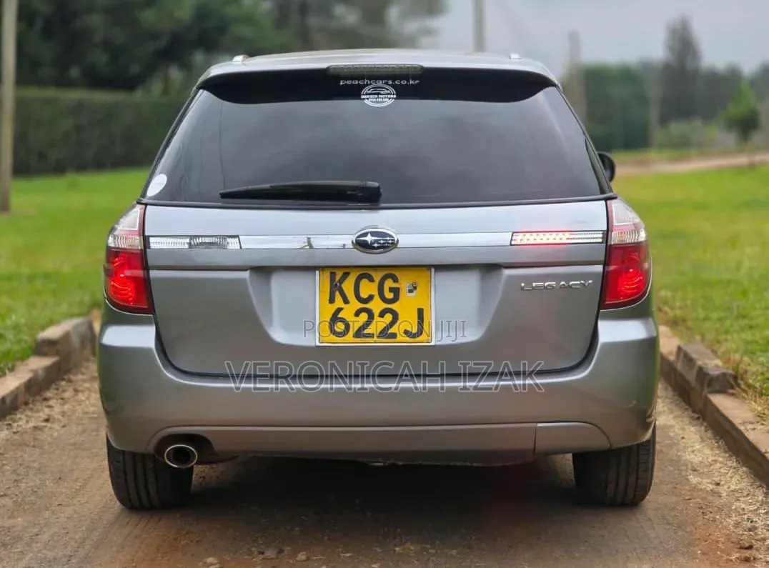 Subaru Legacy 2009 Silver