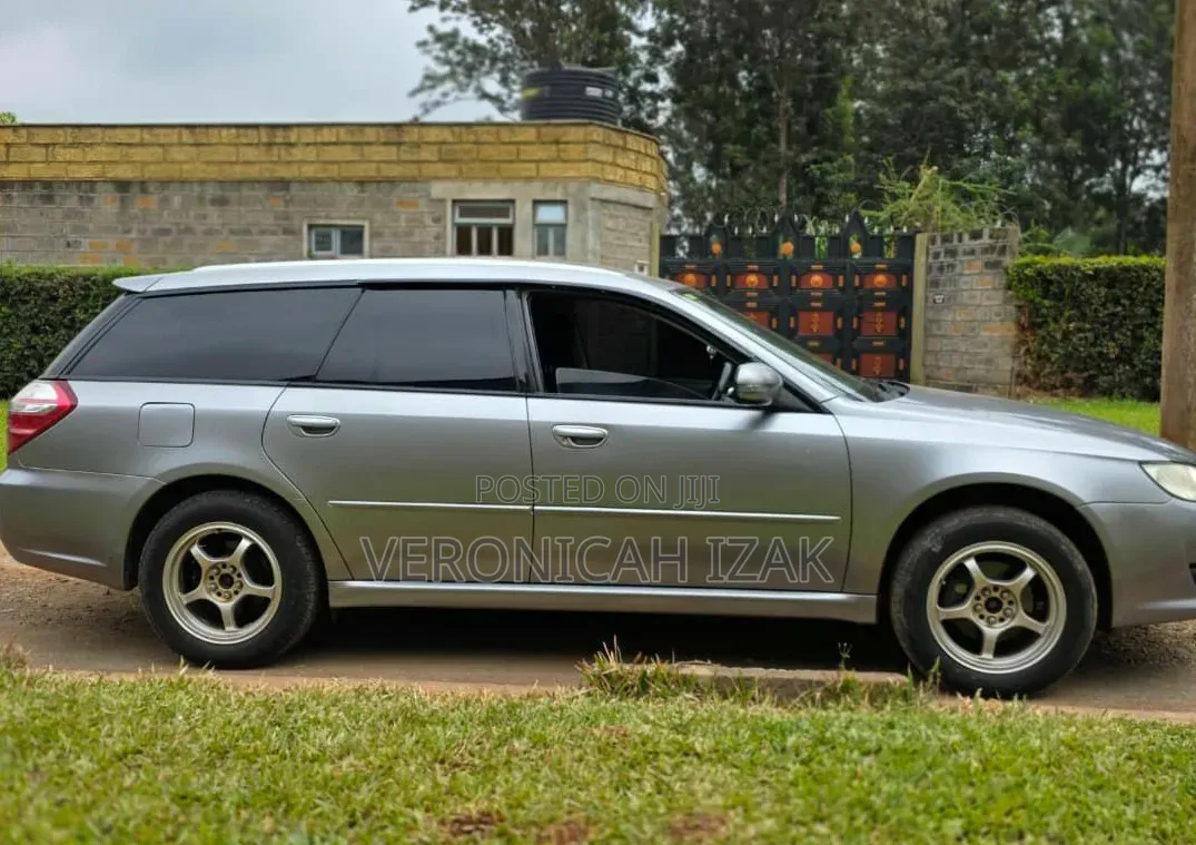 Subaru Legacy 2009 Silver