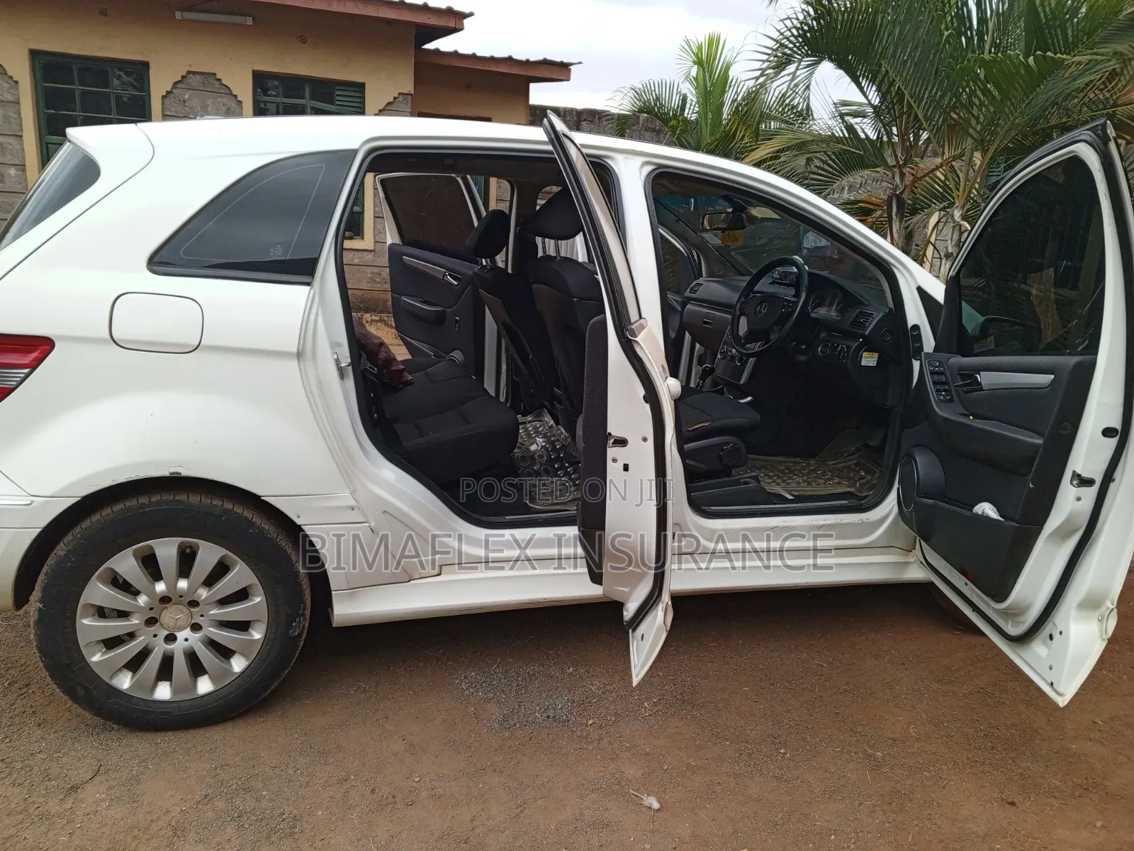 Mercedes-Benz B-Class 2010 White
