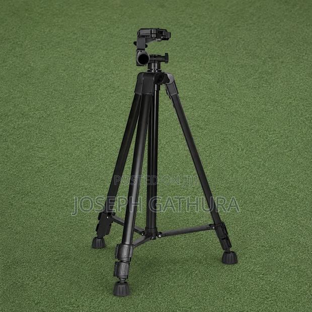 Tripod Stand