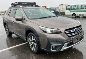Subaru Outback 2022 Gold