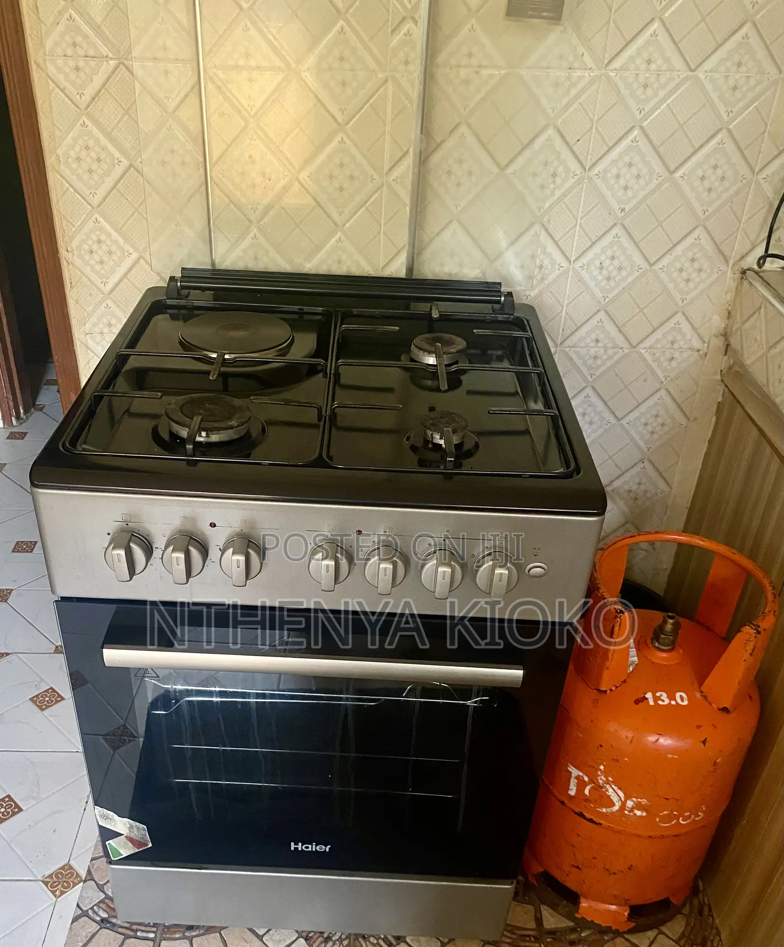 Cooker With Electric Oven