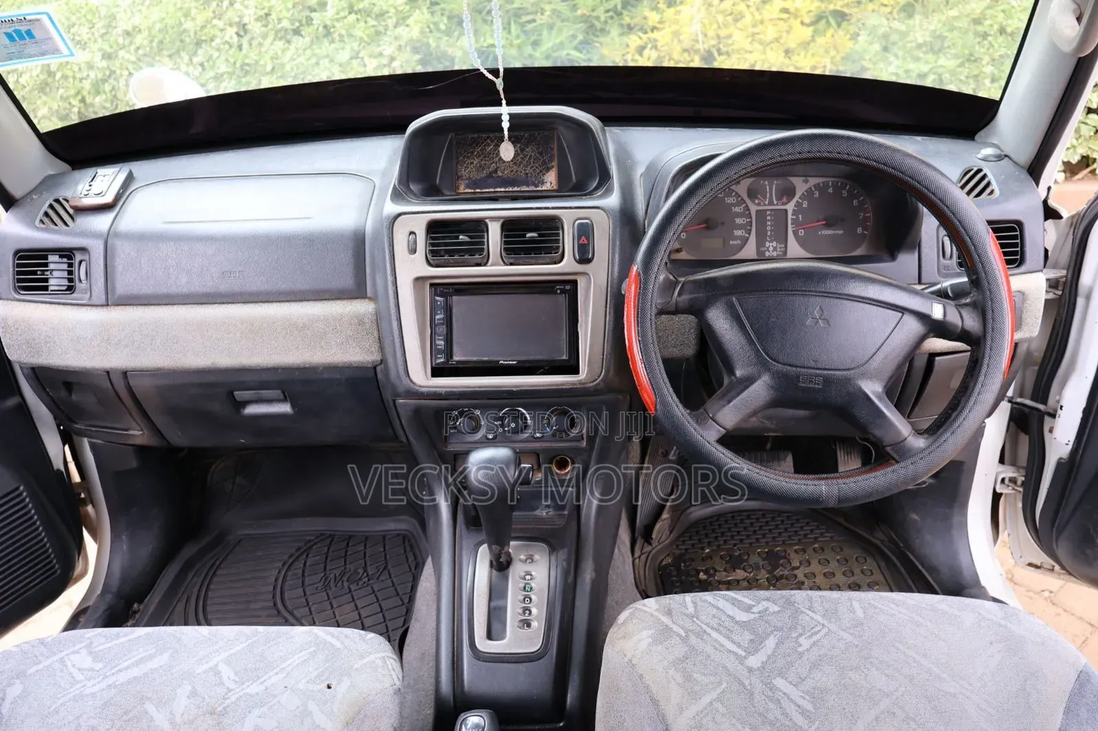 Mitsubishi Pajero IO 2001 White