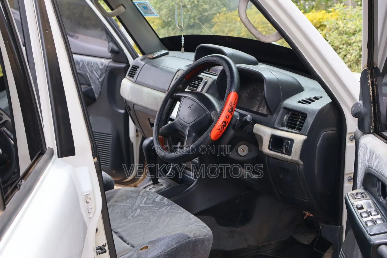 Mitsubishi Pajero IO 2001 White