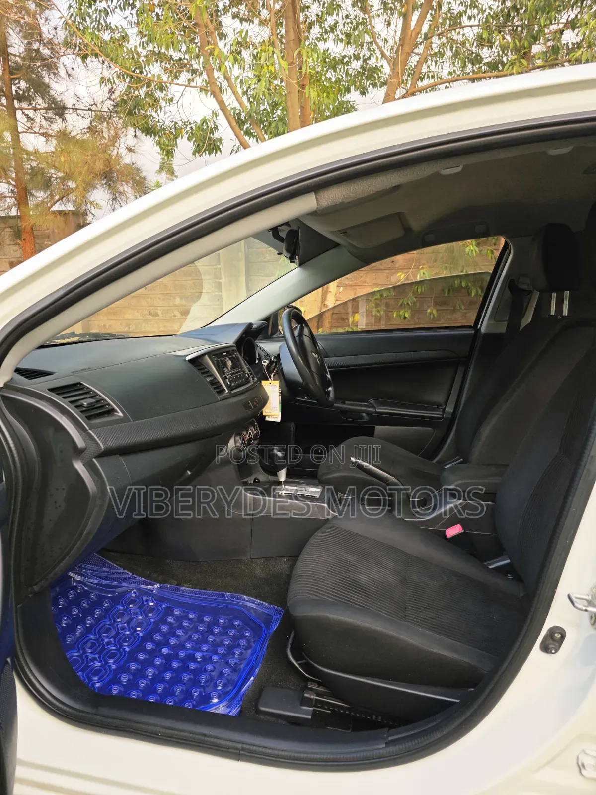 Mitsubishi Lancer 2015 White