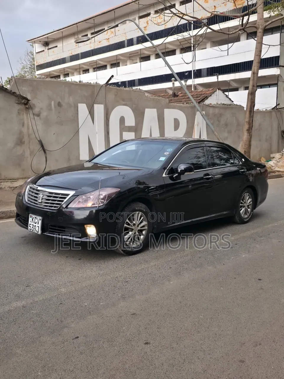Toyota Crown 2012 Black