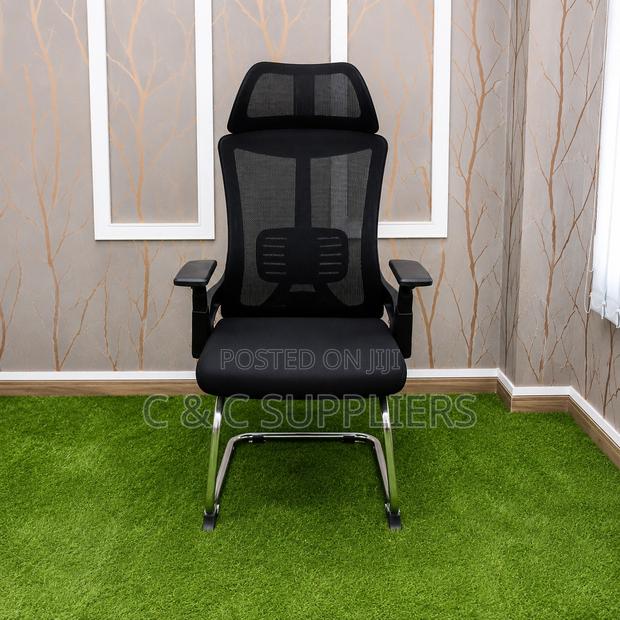 Modern Ergonomic Mesh Guest Chair. - thumbnail 4