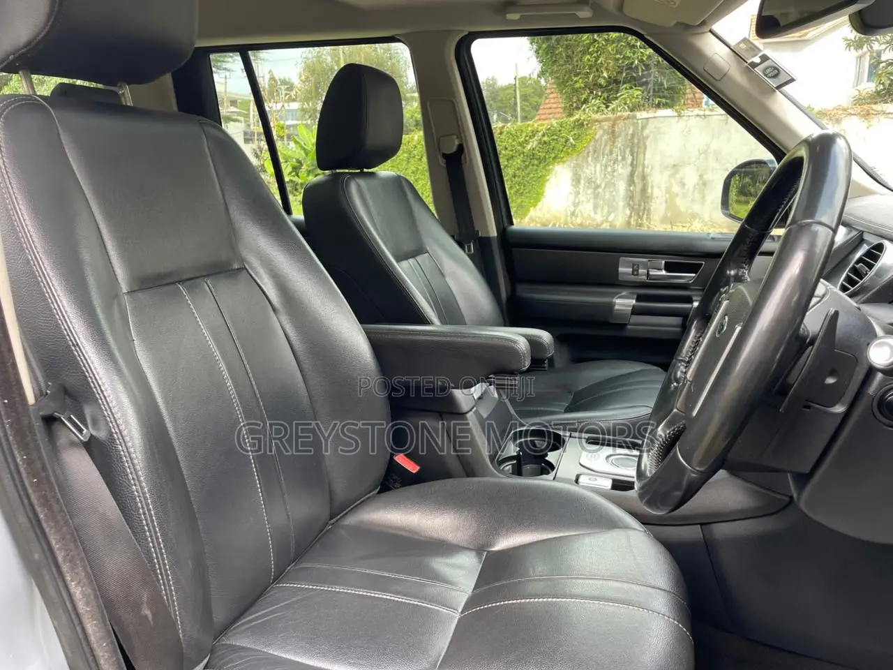Land Rover Discovery 2015 Silver