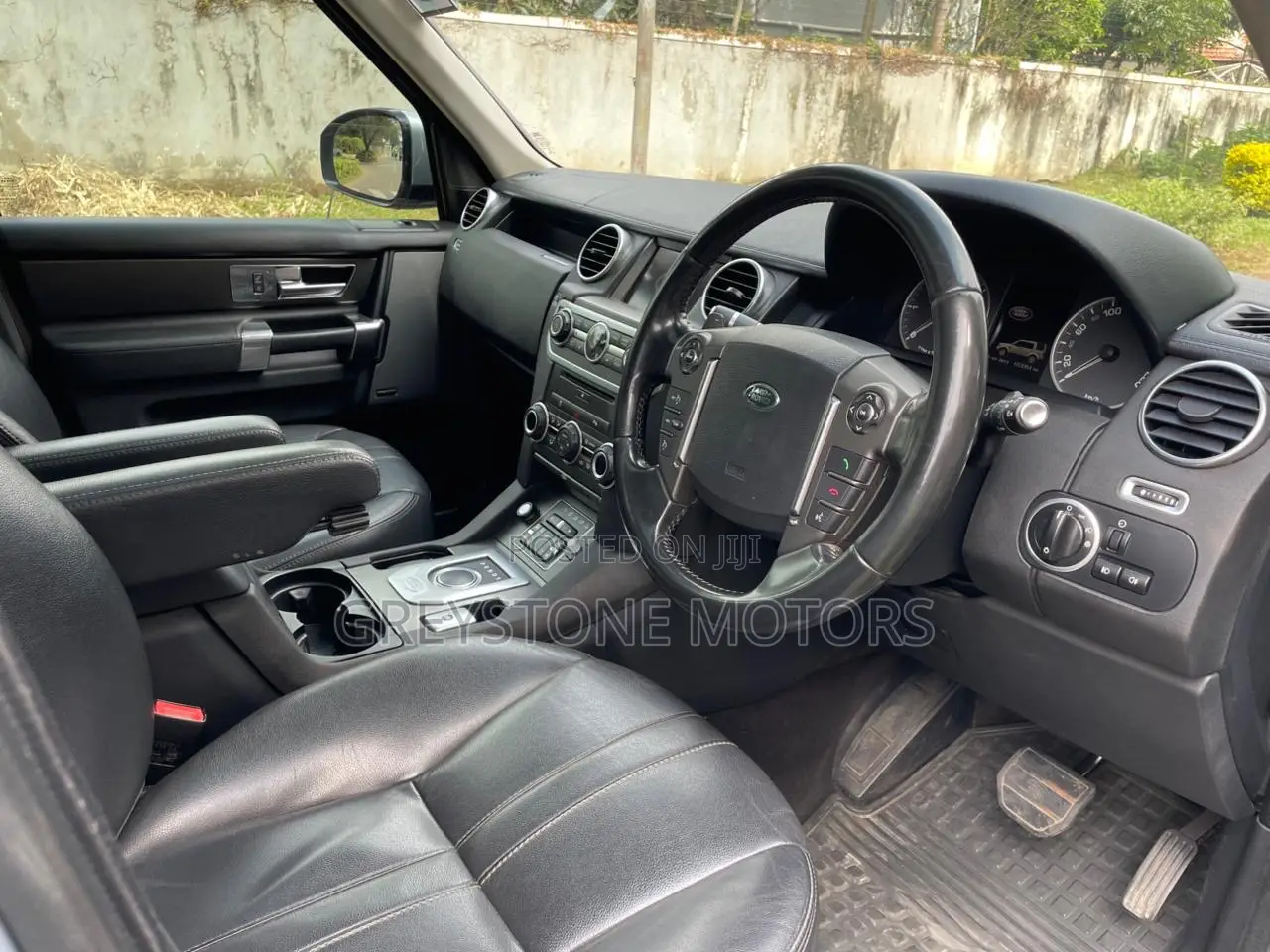 Land Rover Discovery 2015 Silver