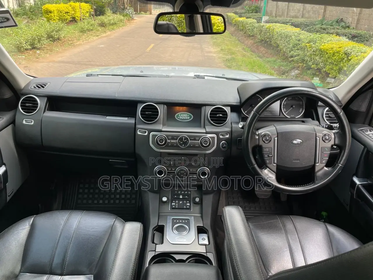 Land Rover Discovery 2015 Silver
