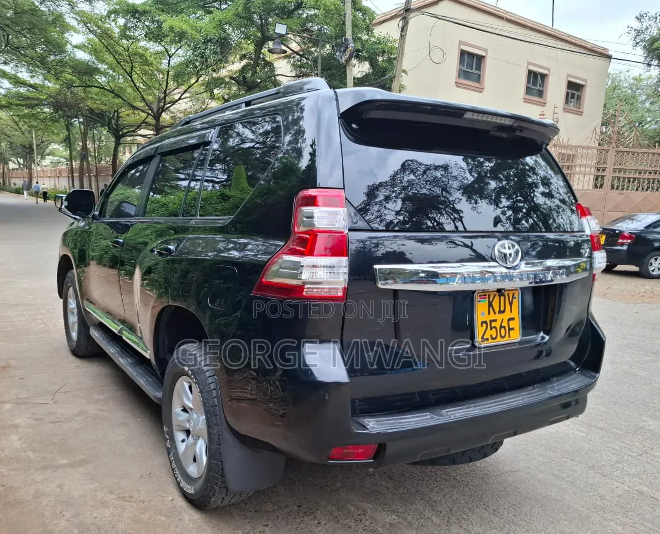 Toyota Land Cruiser Prado 2011 Black