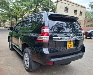 Toyota Land Cruiser Prado 2011 Black