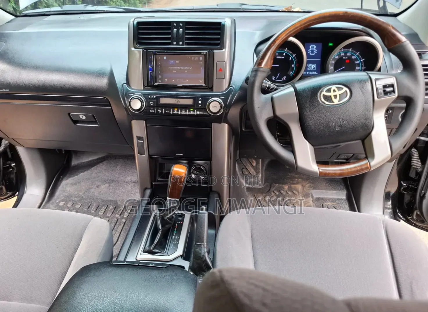 Toyota Land Cruiser Prado 2011 Black