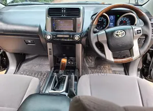 Toyota Land Cruiser Prado 2011 Black