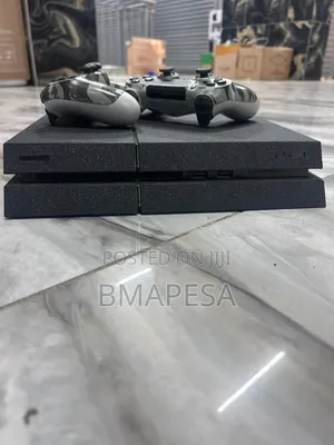 Ps4 Chipped With 8 Games
