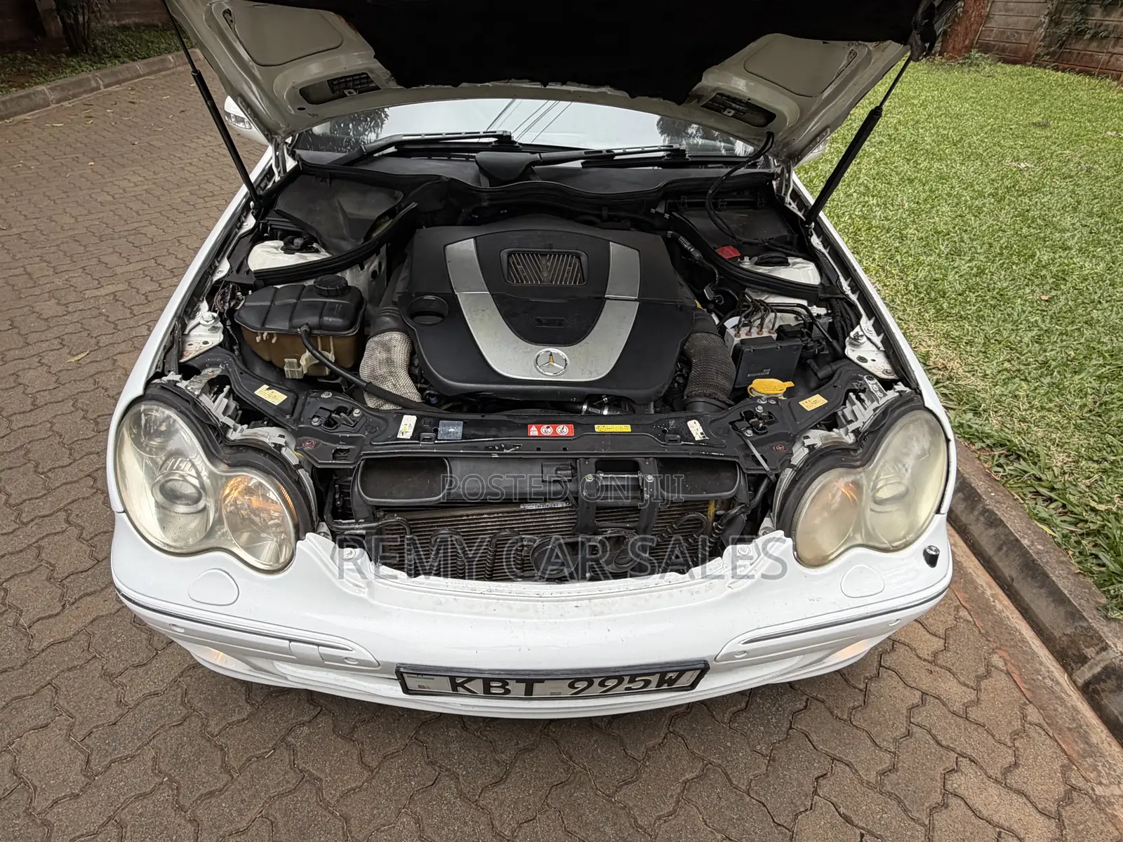 Mercedes-Benz C230 2005 White