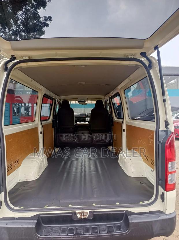 Toyota HiAce 2019 - thumbnail 7