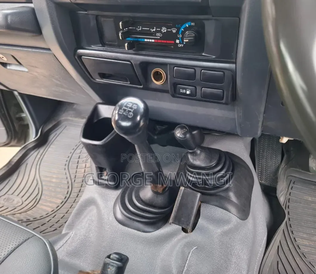 Toyota Land Cruiser 2013 Green