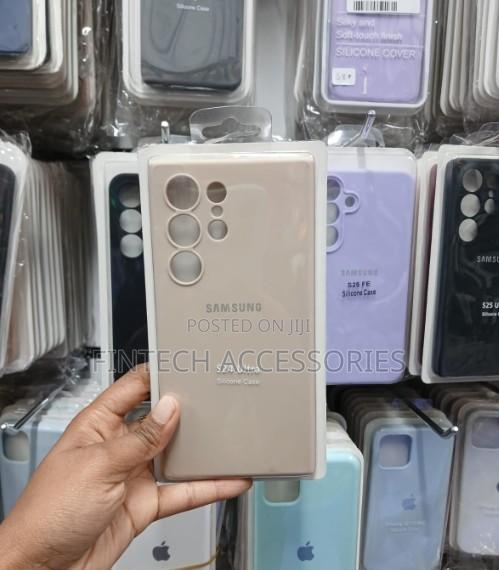 Samsung Galaxy S24 Ultra Premium Silicone Protective Case Cover