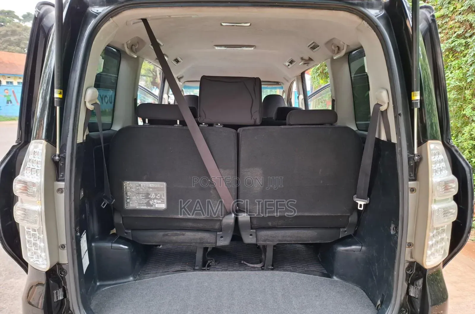 Toyota Noah 2013 Silver
