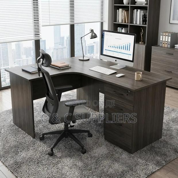 Office Curved Computer Desk-1.4m - thumbnail 3