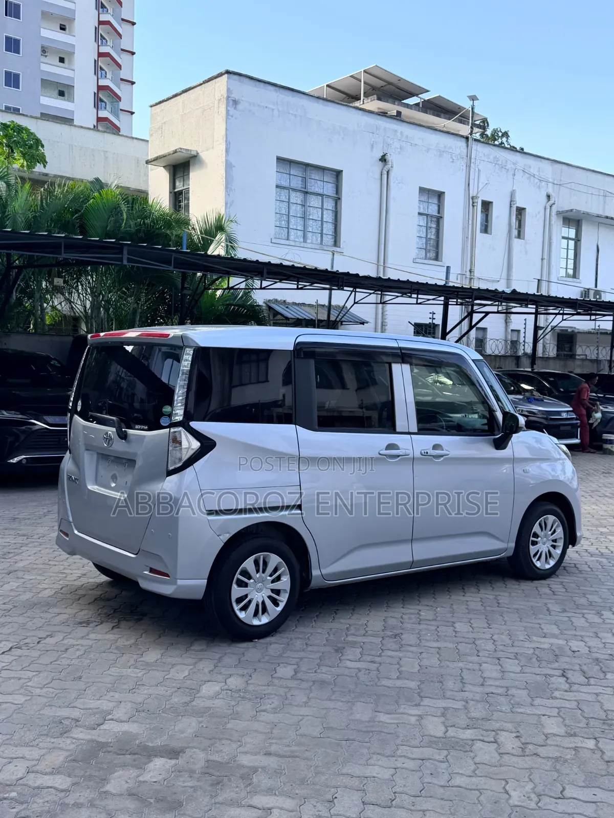 Toyota Tank 2018 Silver