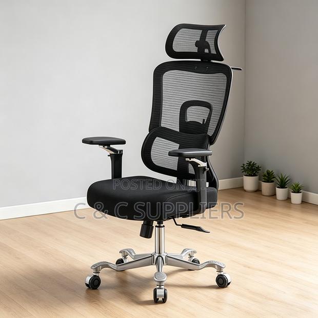 Ergonomic High Back Swivel Seat. - thumbnail 5