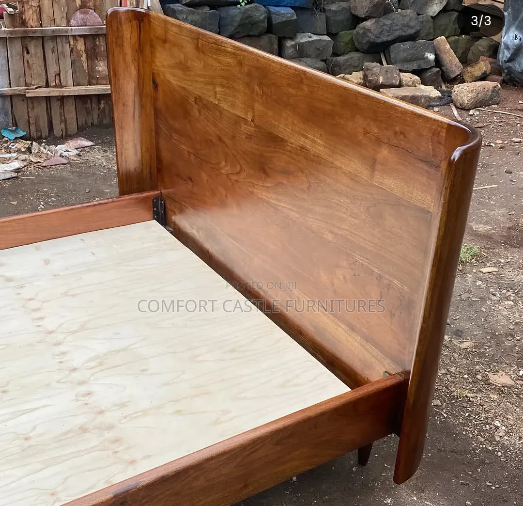 Wooden 5*6 Bed, Sleigh Design