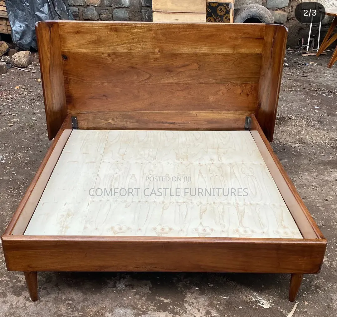 Wooden 5*6 Bed, Sleigh Design