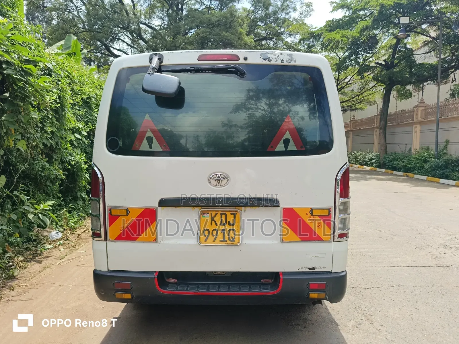 Toyota HiAce 2014 Off white