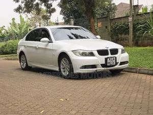 BMW 320i 2007 White