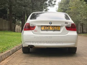 BMW 320i 2007 White