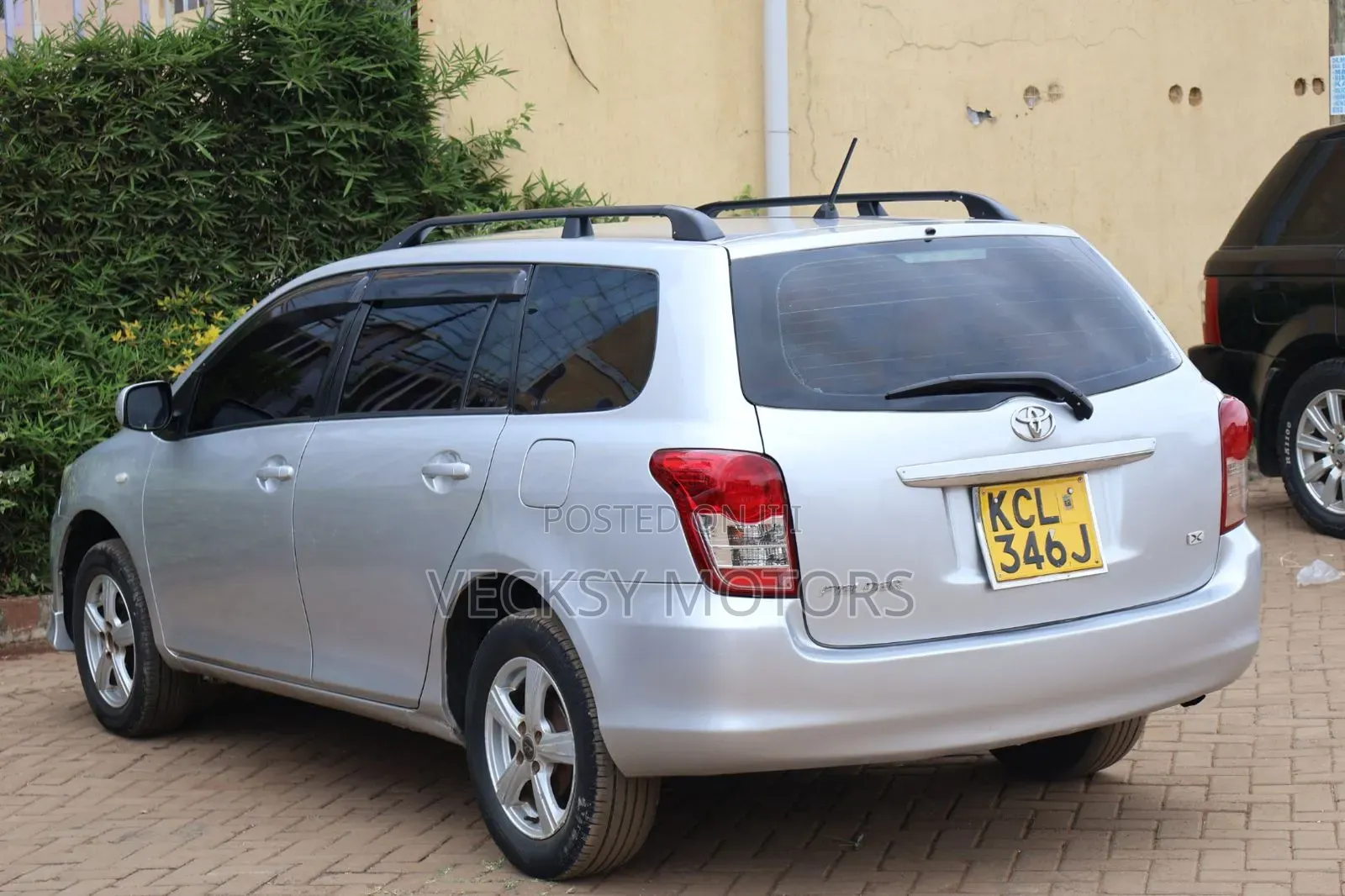 Toyota Corolla Fielder 2012 Silver