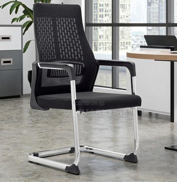 Strong Mesh Executive Office Chair - thumbnail 2