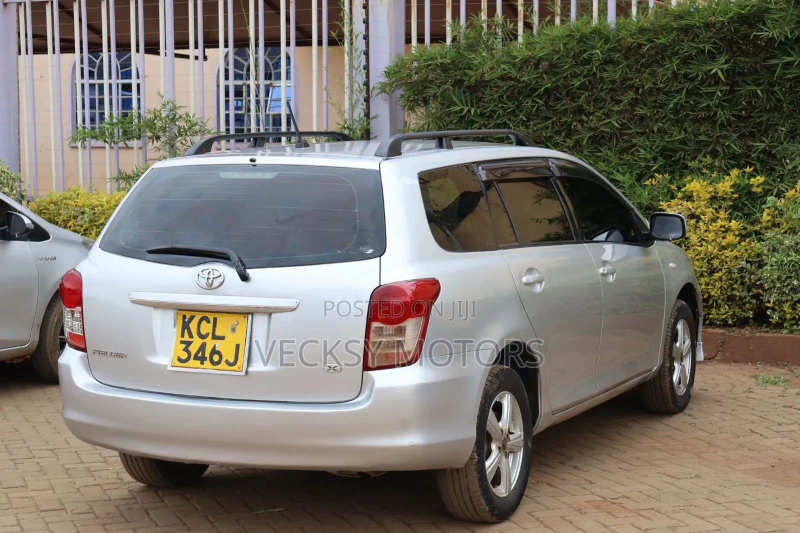 Toyota Corolla Fielder 2012 Silver