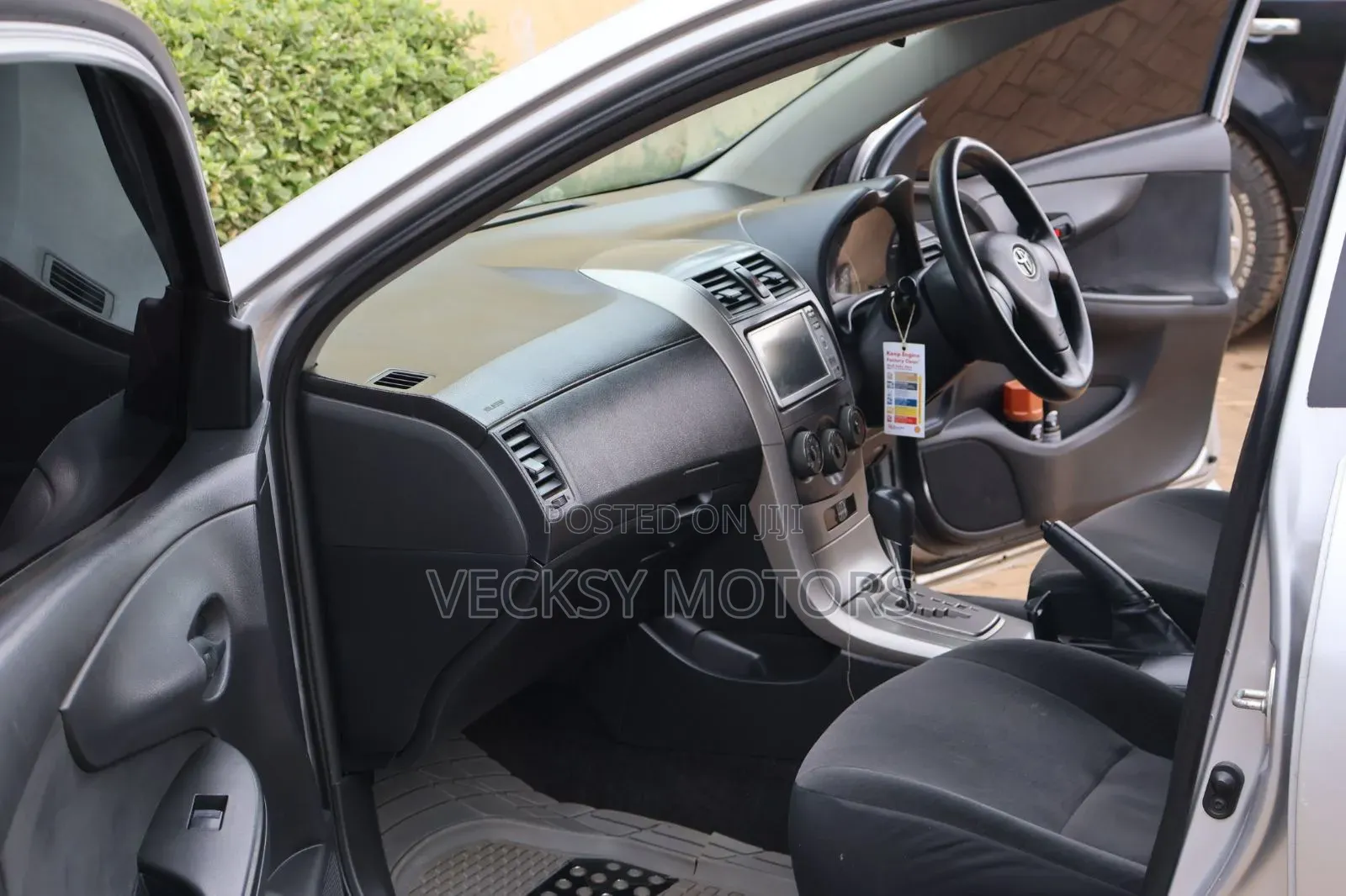 Toyota Corolla Fielder 2012 Silver