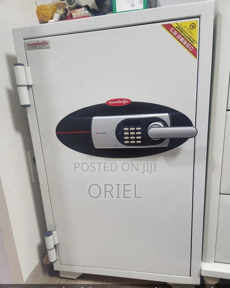Office Safe : Diplomat Fireproof Safe (122kg)