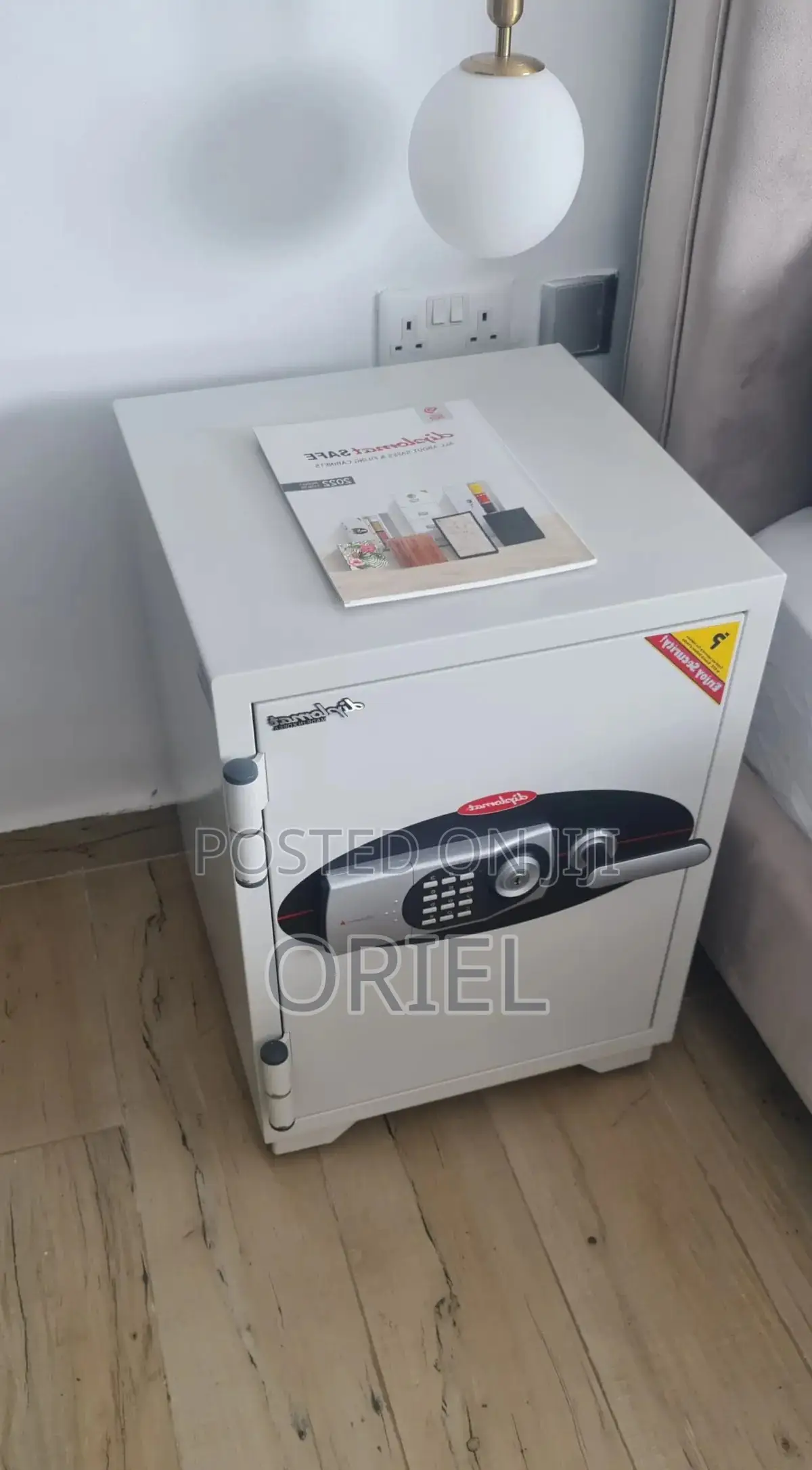 Office Safe : Diplomat Fireproof Safe (122kg)