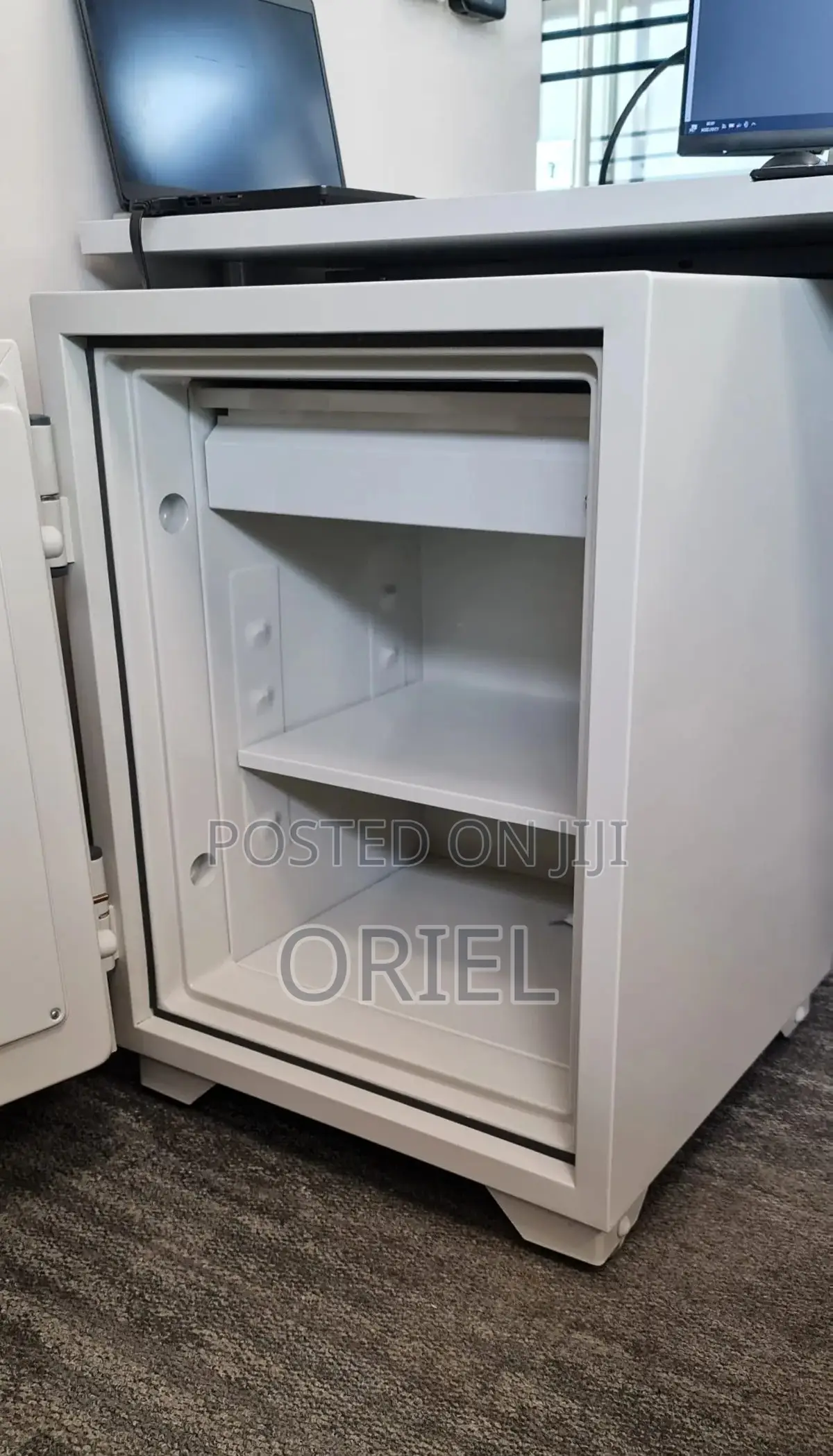Office Safe : Diplomat Fireproof Safe (122kg)
