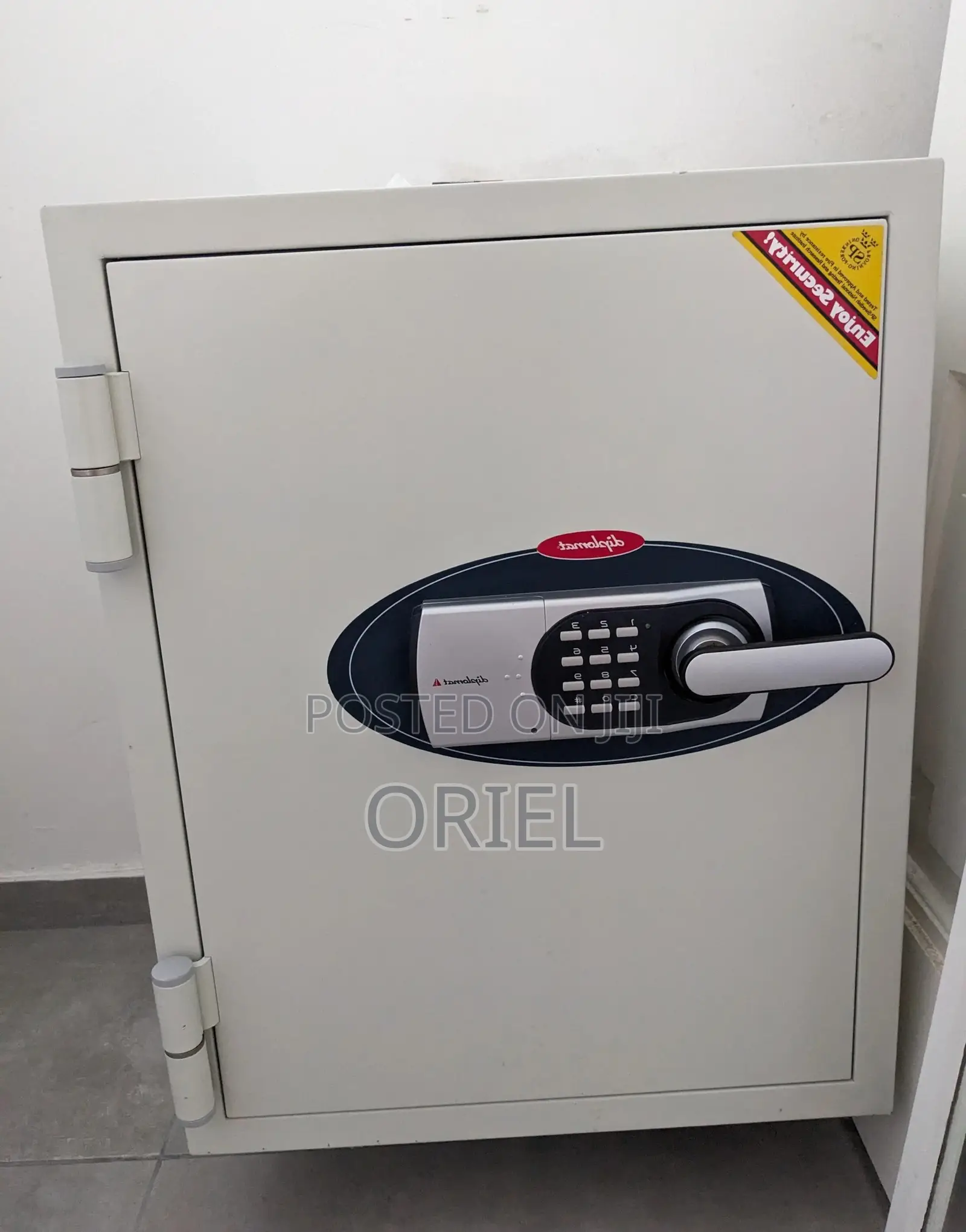 Office Safe : Diplomat Fireproof Safe (122kg)