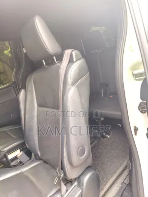 Toyota Esquire 2018 White