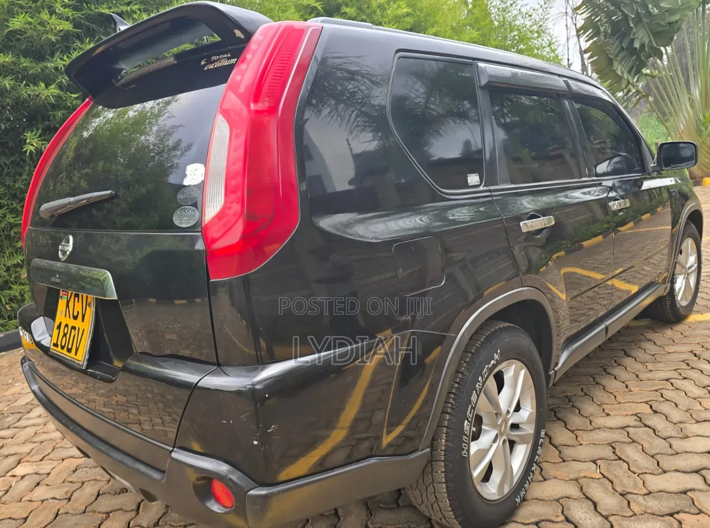 Nissan X-Trail 2012 Black