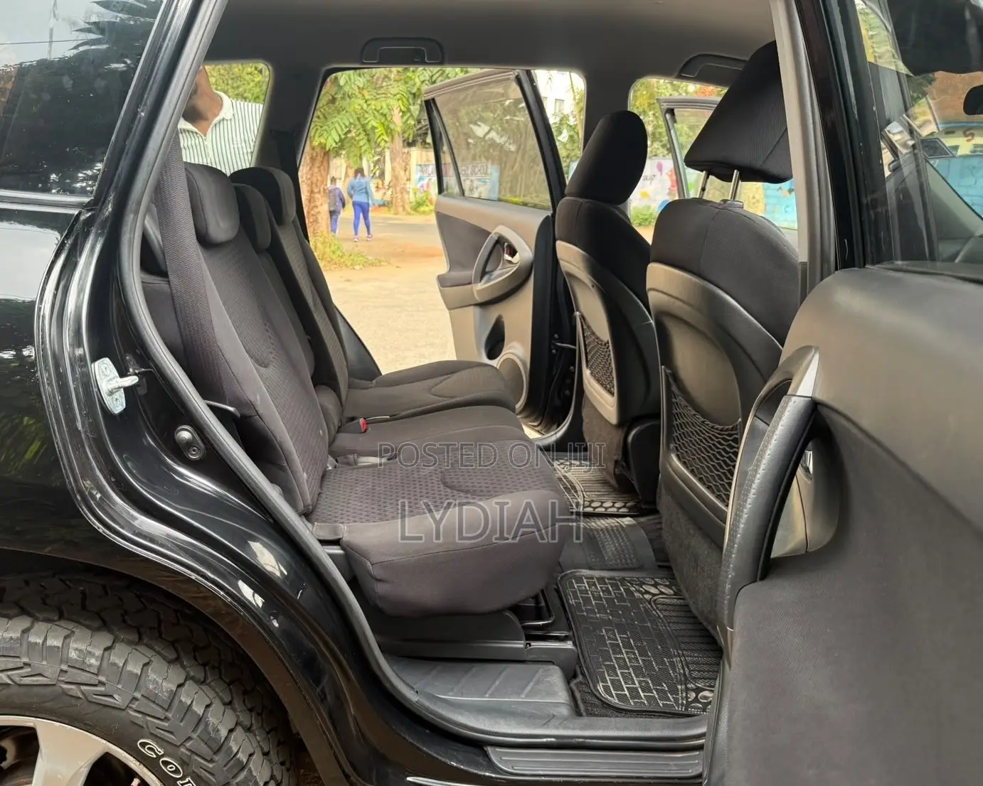 Toyota Vanguard 2012 Black