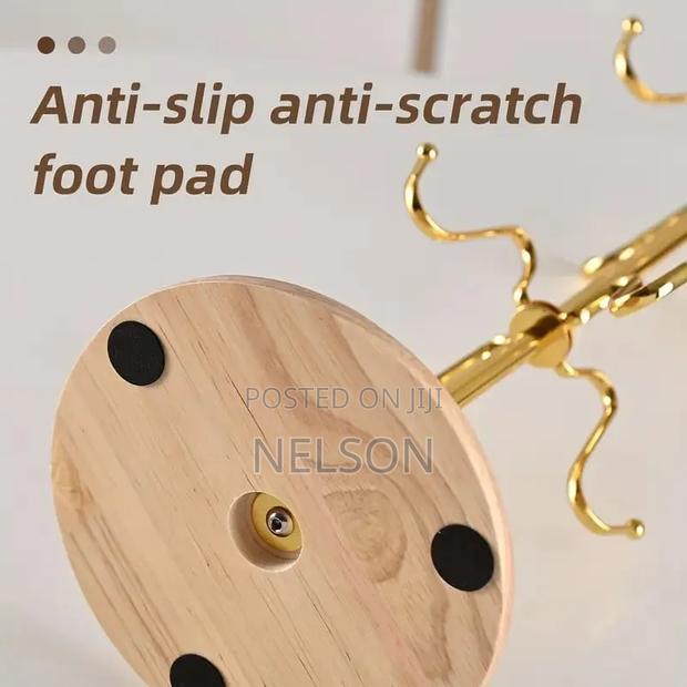 8 Slots Golden Cup Stand On A Bamboo Base - thumbnail 4